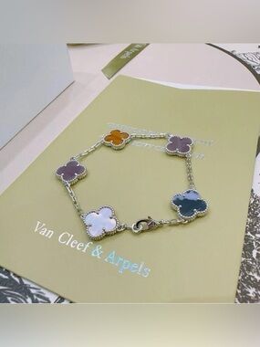 ✨ Van Cleef & Arpels Multicolor Alhambra Clover Bracelet